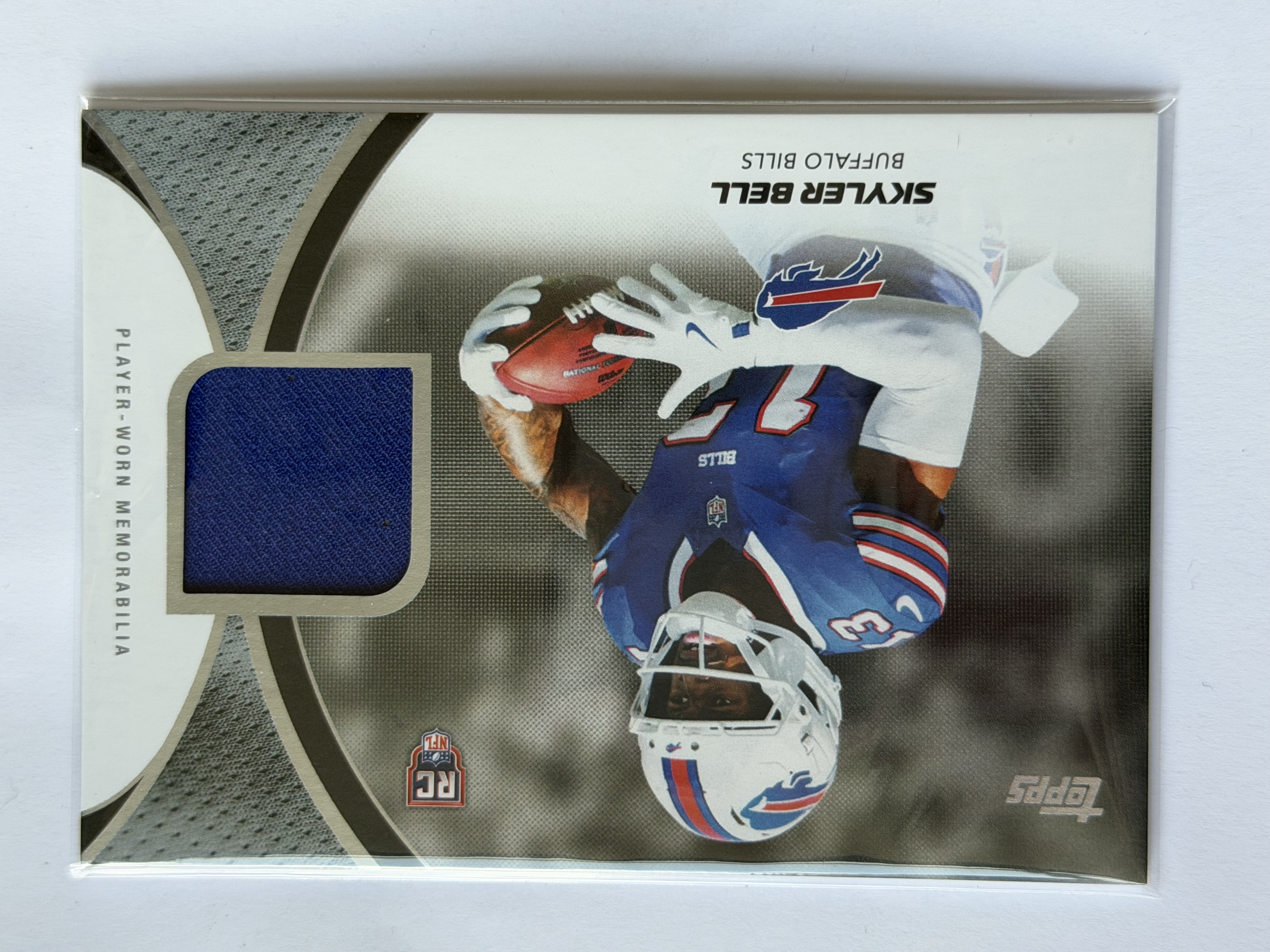 Carta Rookie Skyler Bell — 2026 Topps Flagship Football, Rookies Material Card Memorabilia