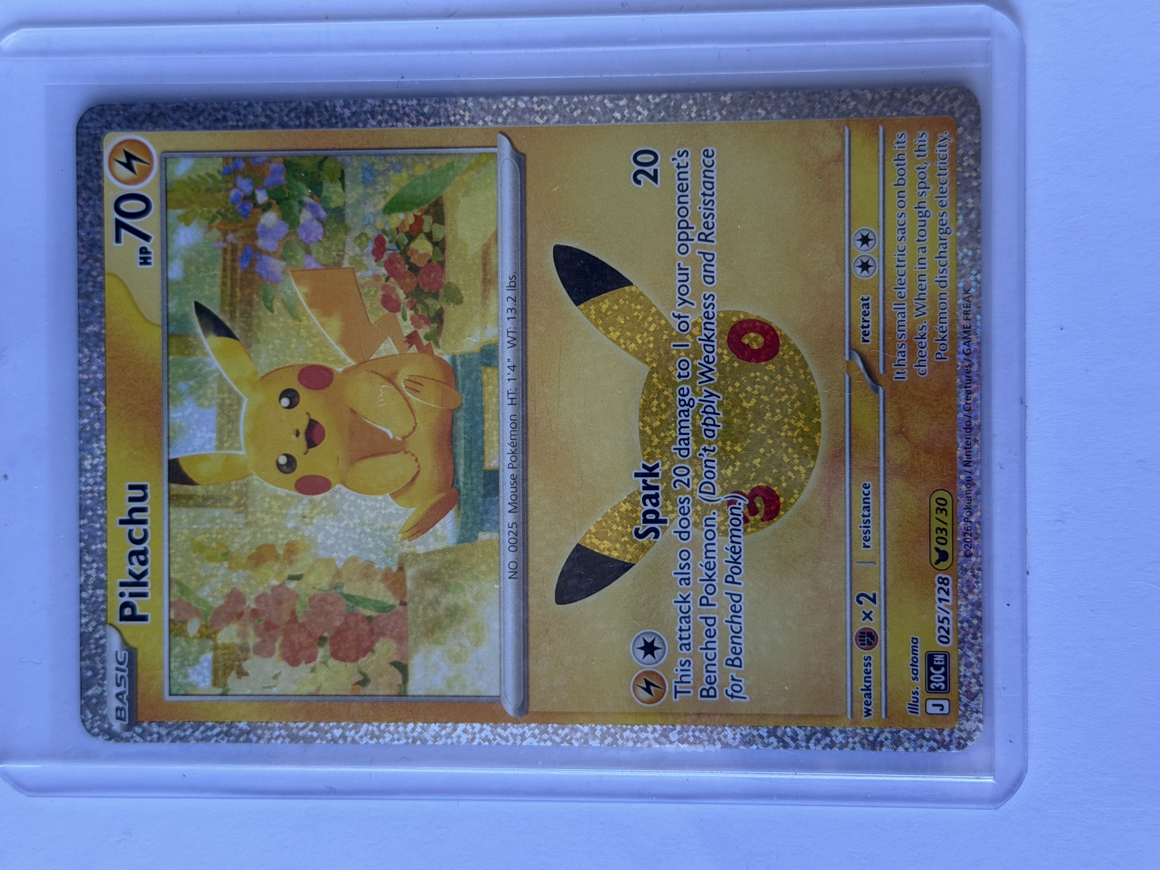 Carta Pikachu 025/128 — Pokémon 30th Celebration