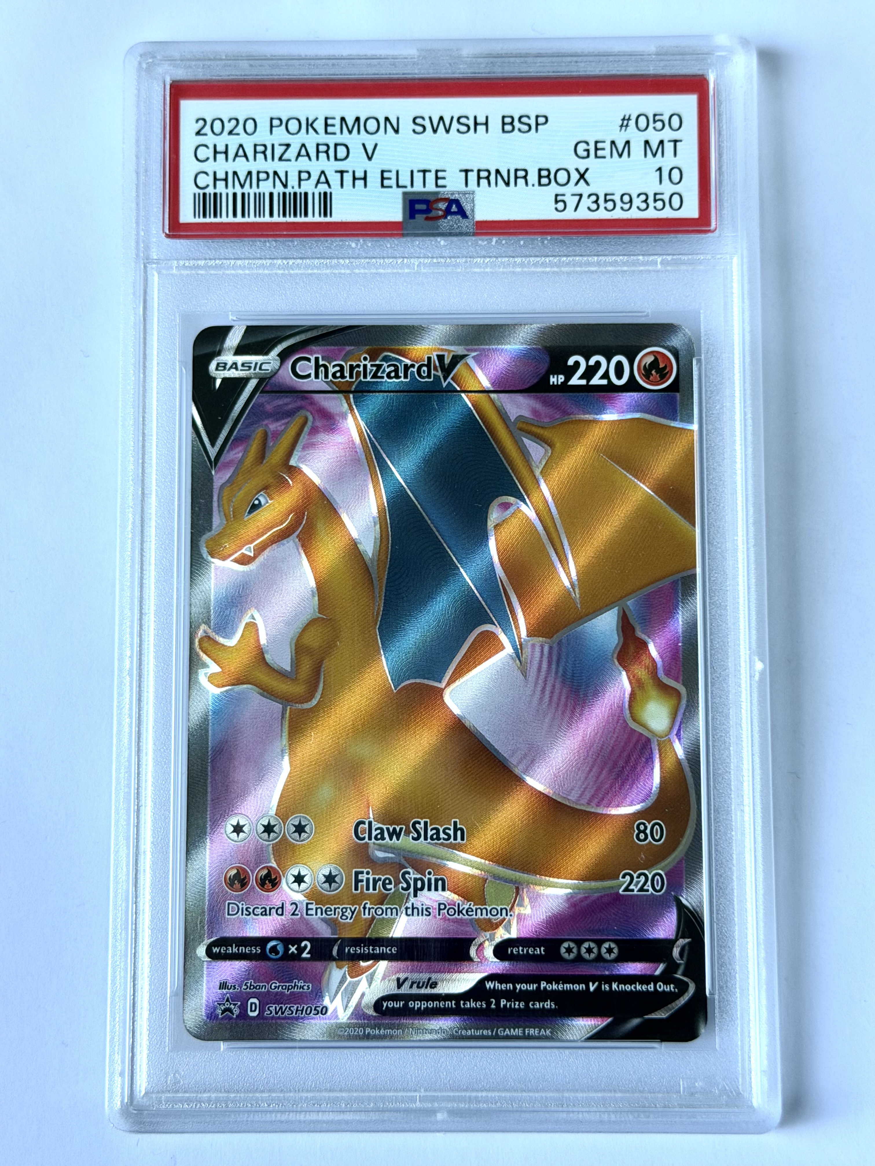 Carta PSA 10 Charizard V — SWSH050