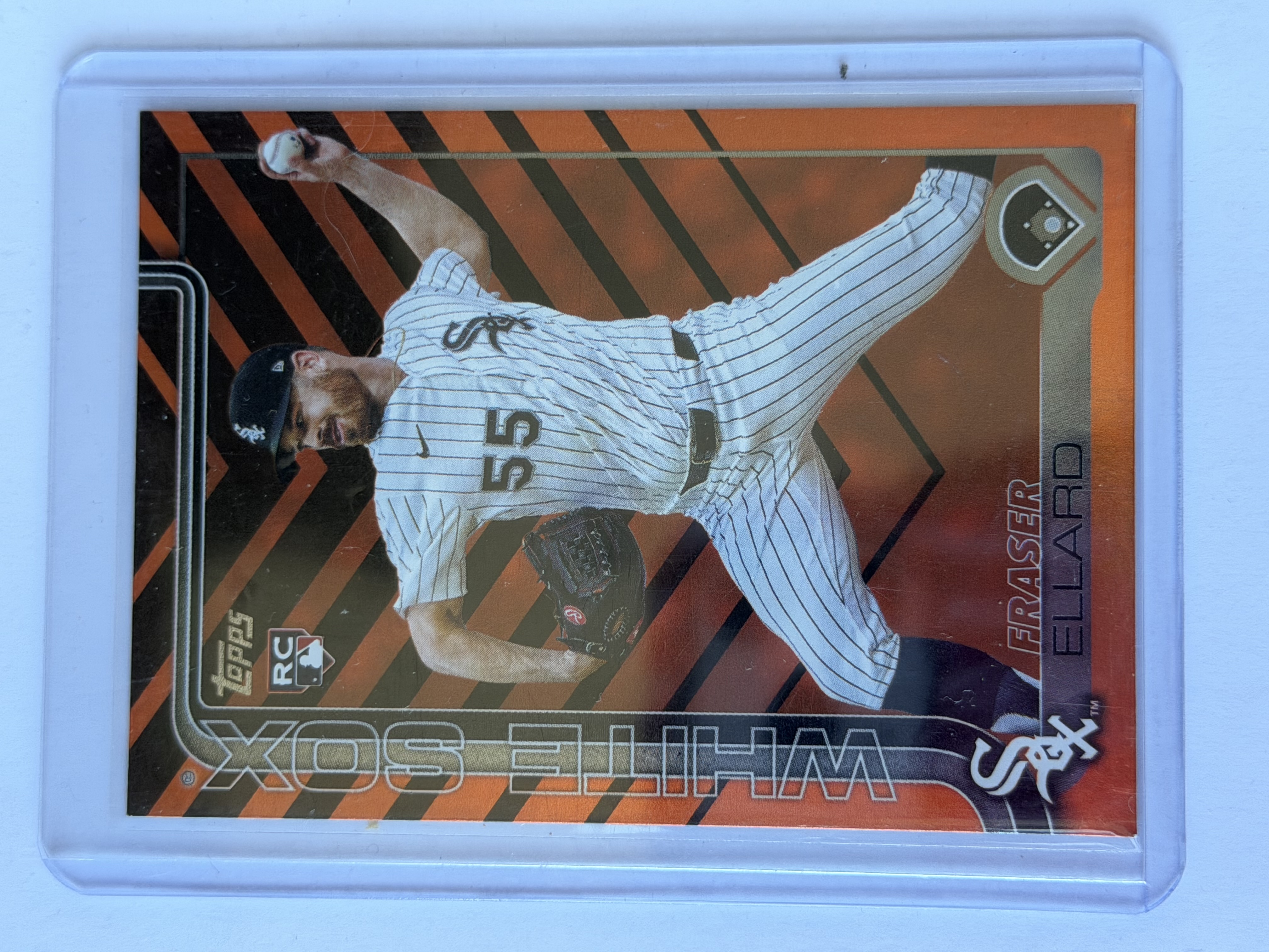 Carta Fraser Ellard RC — 2025 Topps Update Holiday Orange & Black Foil #US159
