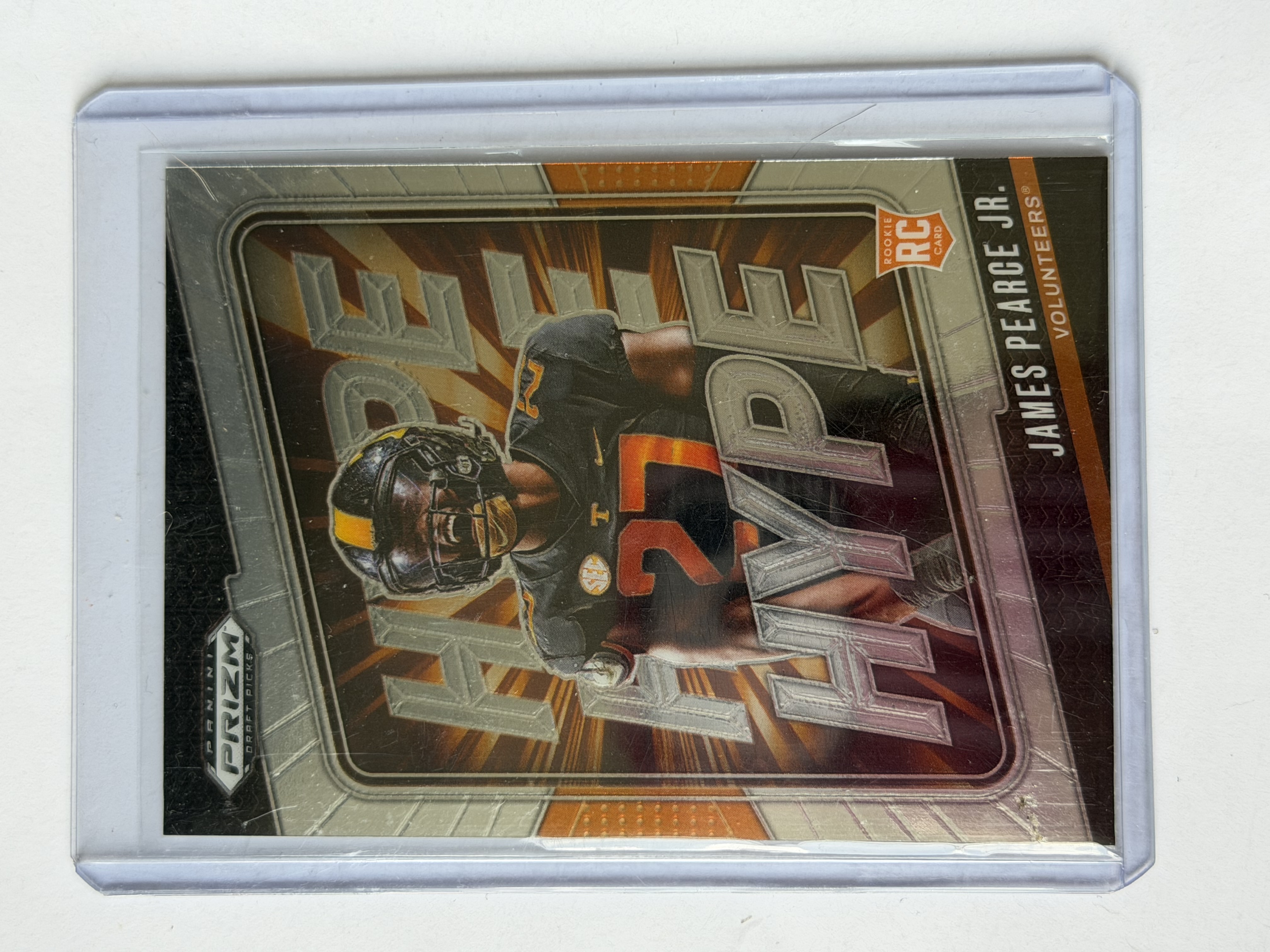 Carta Rookie James Pearce Jr.